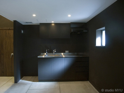 BLACK / WHITE STUDIO　画像