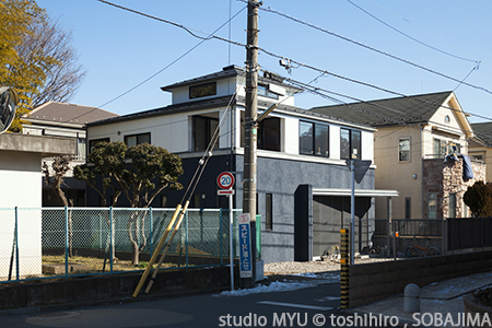 越屋根の家　画像